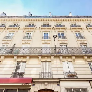 Haussmannien Place De L Etoile Paris